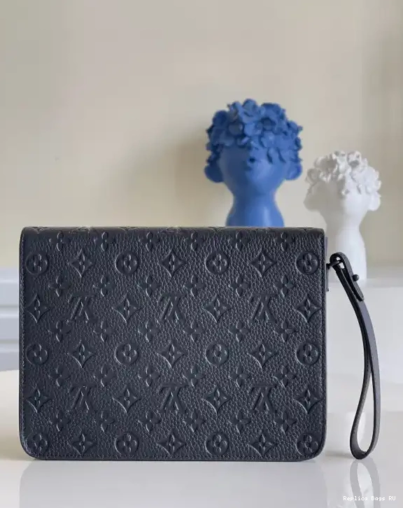 Affordable LOUIS VUITTON A4 S POUCH LOCK 0527